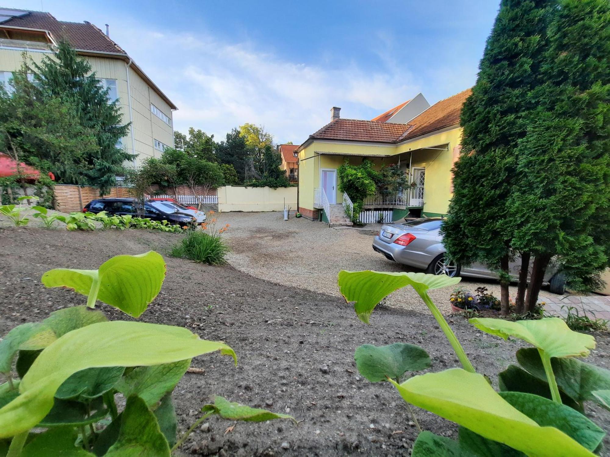 Gloria Apartman Gyula Room photo
